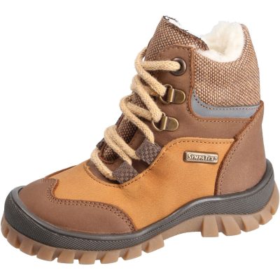 w детска обувка